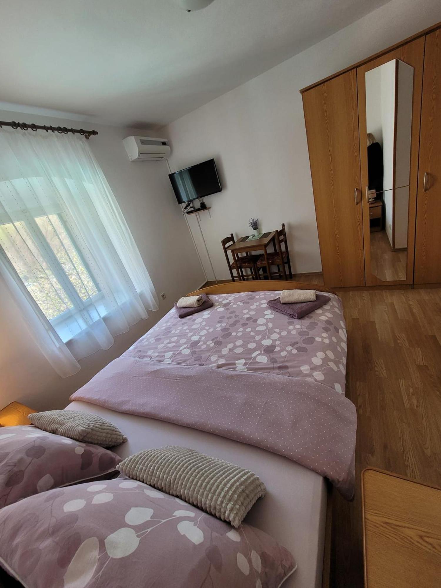 Malin Guesthouse Skradin Exterior foto